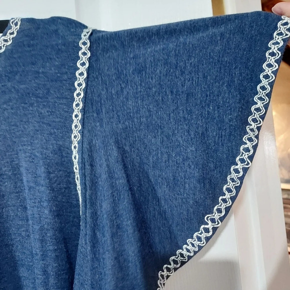 Max Studio Heather Navy Blue Short Sleeve Embroidered Trim Shirt in Size 2X - Picture 8 of 11